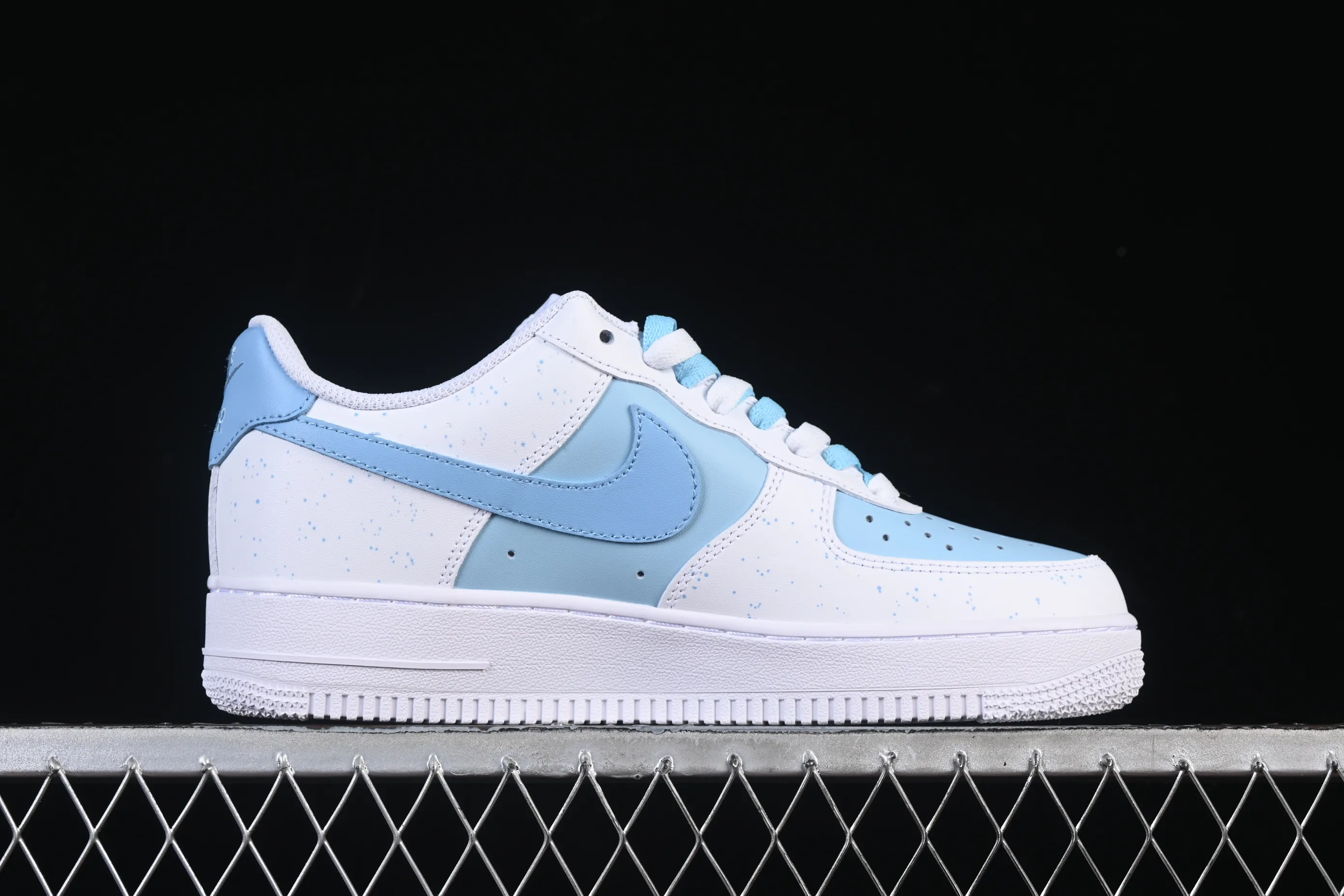 All categories Nk Air Force 1 Air Force series Nk Air Force 1 Low Air Force low-top Nike Air Force 1'07 Low Two-dimensional theme Late summer Air Force 1 low-top casual sneakers ZH0316-117